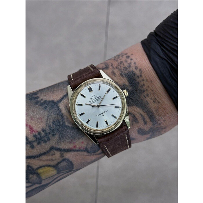 33mm • 1969 Omega Constellation Gold Cap ref.167.021 cal.712 Automatic